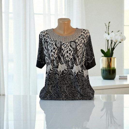 Bluze maneca scurta cu dantela si imprimeu deosebit 3XL-5XL