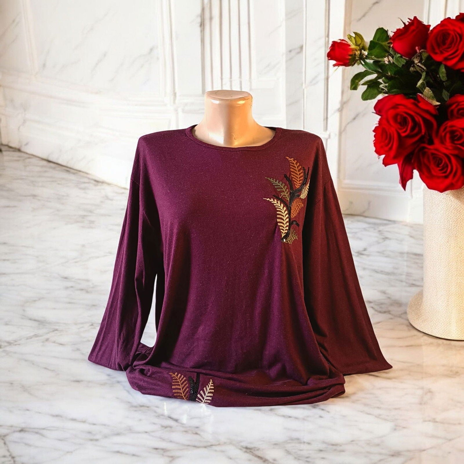 Bluza fashion cu guler rotund si imprimeu floral - AMG SHOP - Bluza fashion cu guler rotund si imprimeu floral Bluza AMG SHop L Mov Vascoza + Lycra - 