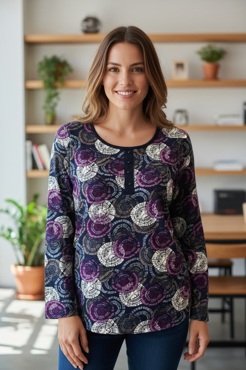Bluza maneca lunga si nasturi la gat